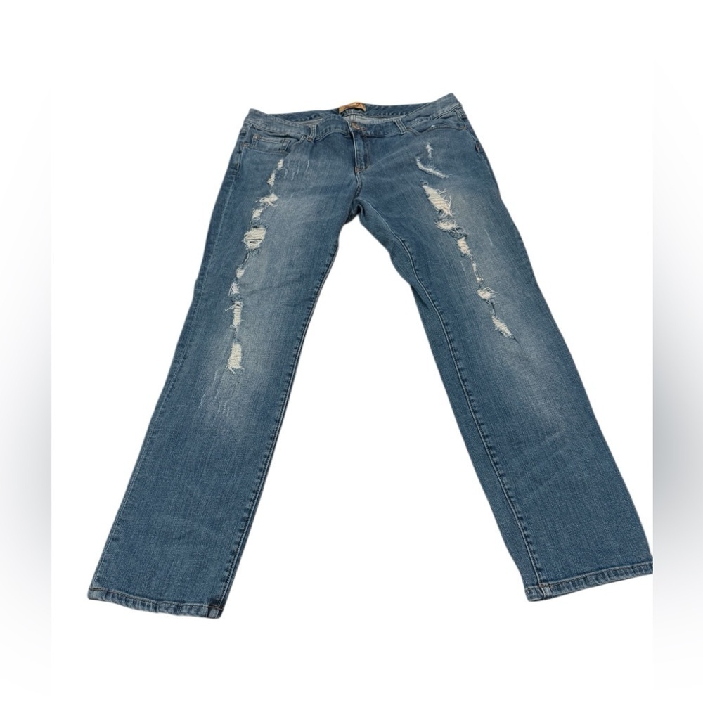 Seven7 Luxe Distressed Jeans Straight Leg Medium Wash Women’s Size 18